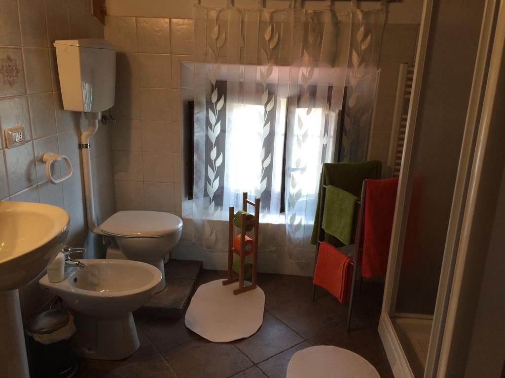 Yoghi & Bubu Apartment Gambolo ห้อง รูปภาพ