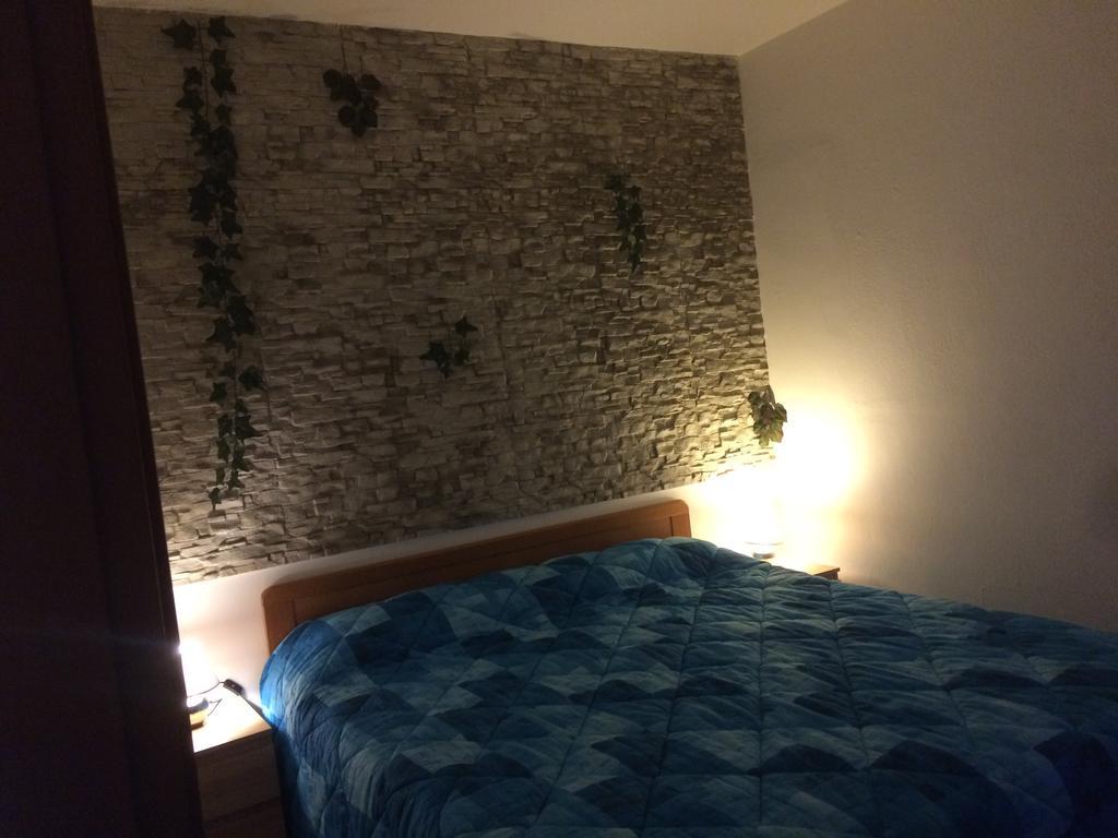 Yoghi & Bubu Apartment Gambolo ภายนอก รูปภาพ