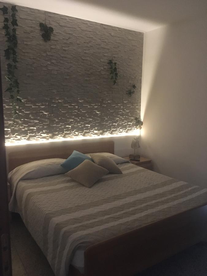 Yoghi & Bubu Apartment Gambolo ภายนอก รูปภาพ
